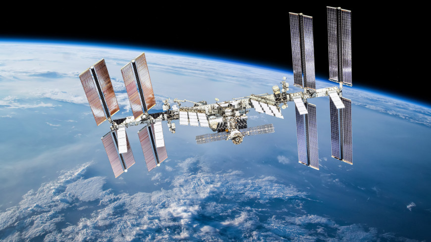 Космонавты с МКС ежедневно выходят на связь с российскими школами и вузами