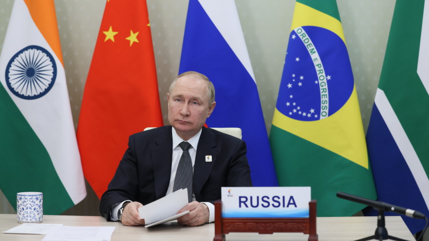 Путин: Международная торговля погрязла в спорах