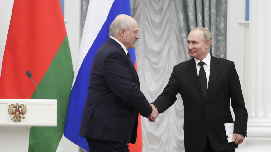 Путин и Лукашенко обсудили по телефону ситуацию в районе Чернобыльской АЭС