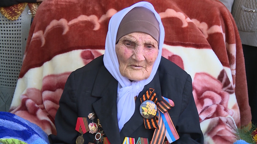 Герой войны и просто «бабушка Даша»: какой была известная советская летчица Дария Кабутова