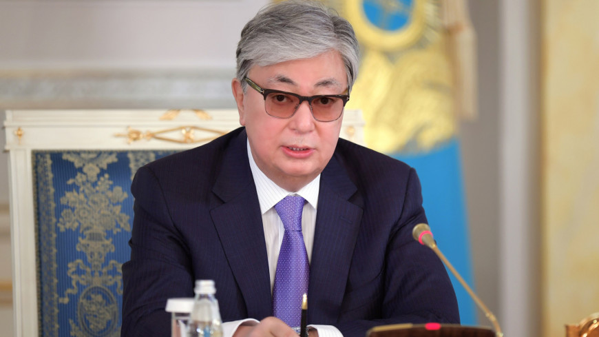 Токаев: Казахстан остается надежным партнером в обеспечении цепочек поставок товаров на мировые рынки