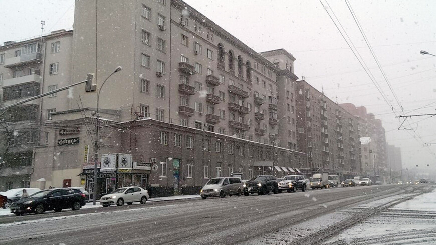 Фото: Елизавета Шагалова, &quot;«МИР 24»&quot;:http://mir24.tv/, дорога, москва, снегопад, зима, снег, улица