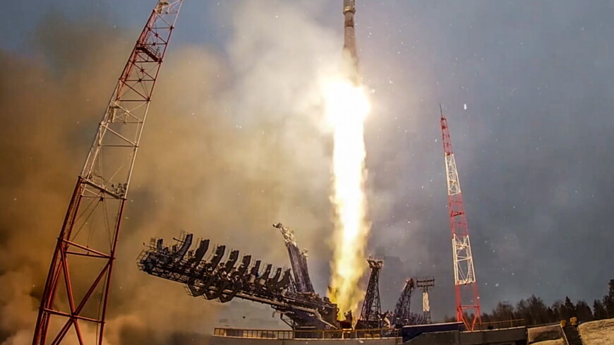 Ракета-носитель с военным спутником стартовала с космодрома Плесецк