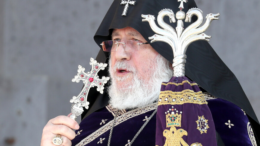 Путин наградил орденом Почета верховного патриарха и католикоса всех армян Гарегина II