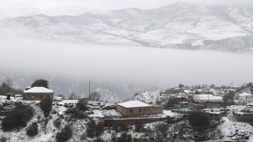 Первый снег выпал в Армении