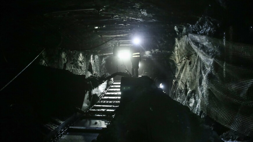 Число жертв чрезвычайного происшествия на шахте в Казахстане выросло до пяти