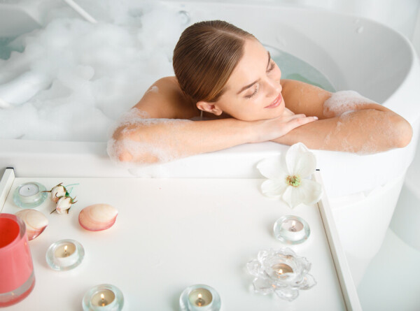 Терапевт объяснила пользу горячей ванны для здоровья