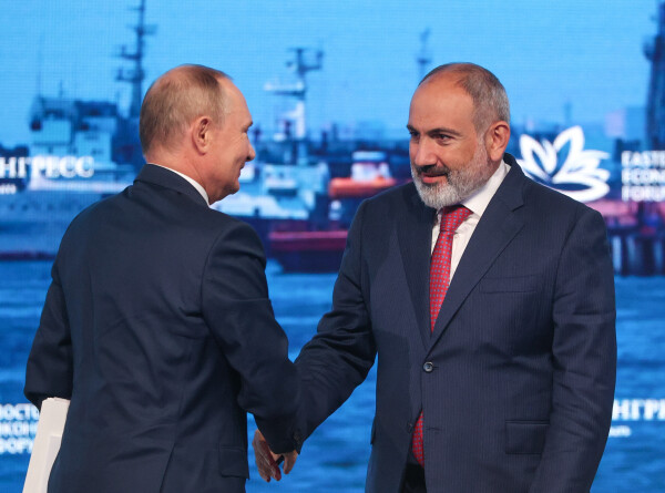 Никол Пашинян направил поздравление Владимиру Путину по случаю юбилея