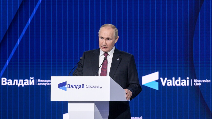 Путин: Санкциями хотели обрушить российскую экономику, но она оказалась гибкой