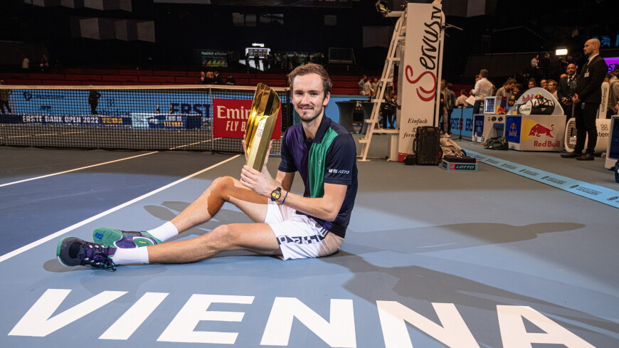 Российский теннисист Даниил Медведев стал победителем турнира в Австрии