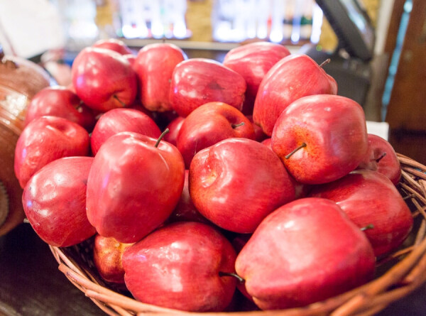 Беларусь планирует полностью обеспечить себя отечественными яблоками