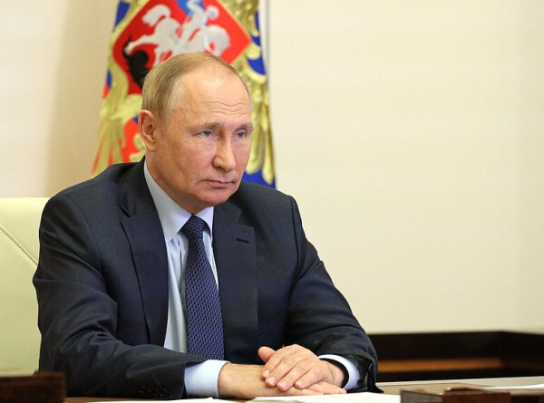 Путин оценил сотрудничество регионов России и Армении