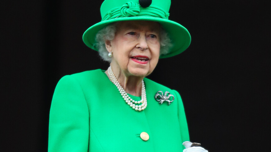 Королевская семья разместила в соцсетях ранее не публиковавшееся фото Елизаветы II