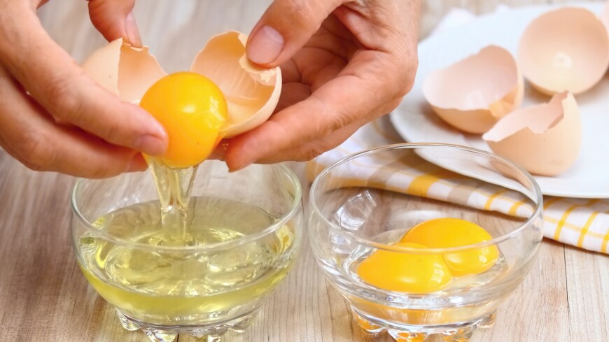 Диетолог рассказала, как появился миф о вреде яичного желтка