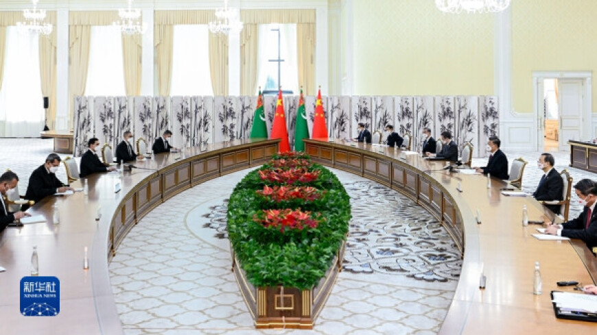 Сердар Бердымухамедов пригласил Си Цзиньпина посетить Туркменистан с визитом
