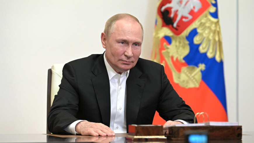 Путин улыбается, президент России, президент РФ