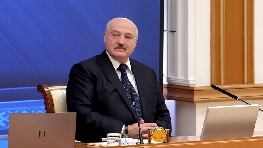 Лукашенко показал новый белорусский компьютер