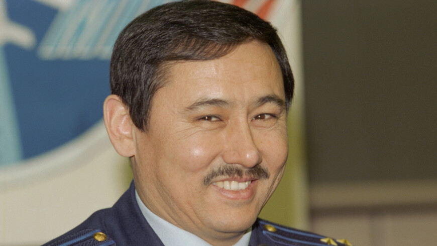 Первый ход в партии за шахматную корону в Астане сделает казахстанский космонавт Мусабаев