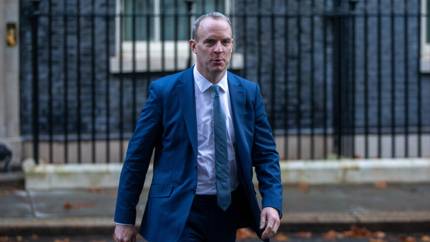 Британский вице-премьер ушел в отставку после обвинений в агрессии к подчиненным