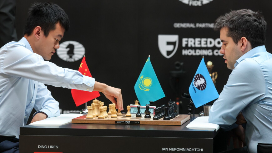 Дин Лижэнь обыграл Непомнящего и стал 17-м чемпионом мира по шахматам