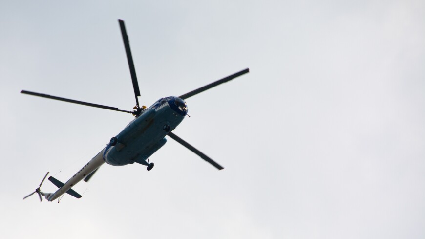 Трое пассажиров вертолета Ми-8 получили химожоги из-за протекшего топлива в Якутии
