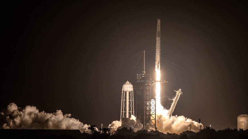 Ракета Falcon 9 с Константином Борисовым стартовала к МКС