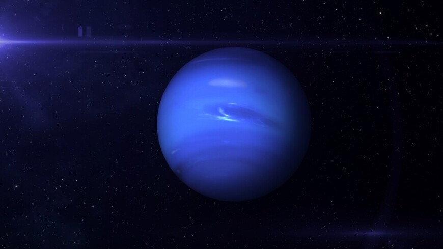 На Нептуне заметили необъяснимое светлое пятно