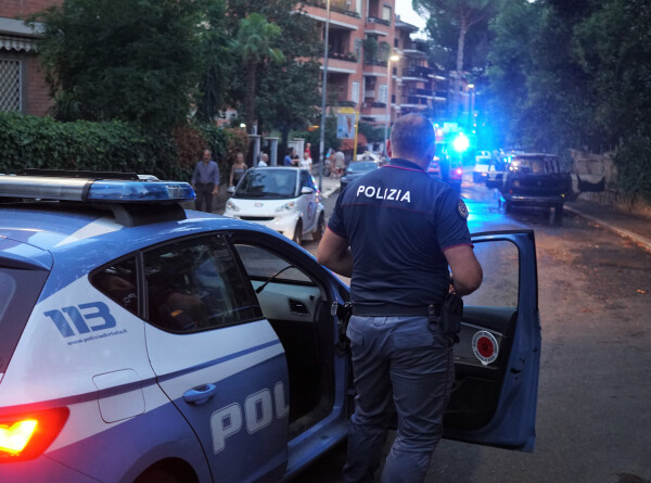 Опасный мафиози сбежал из-под домашнего ареста в Италии