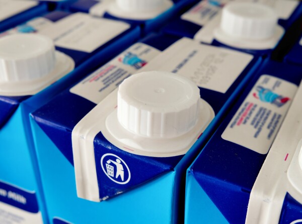 Российские производители «молочки» стали чаще указывать на упаковке вес, а не объем