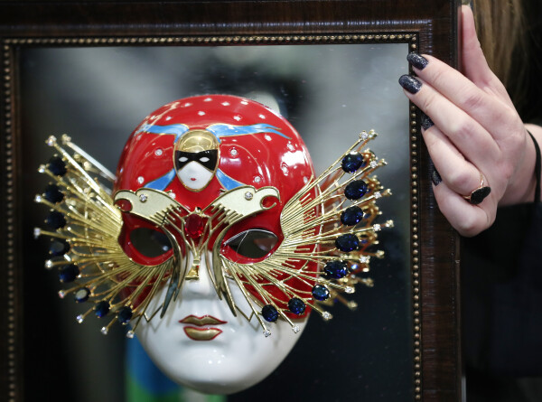 Конкурсная программа театрального фестиваля «Золотая маска» открылась в Москве