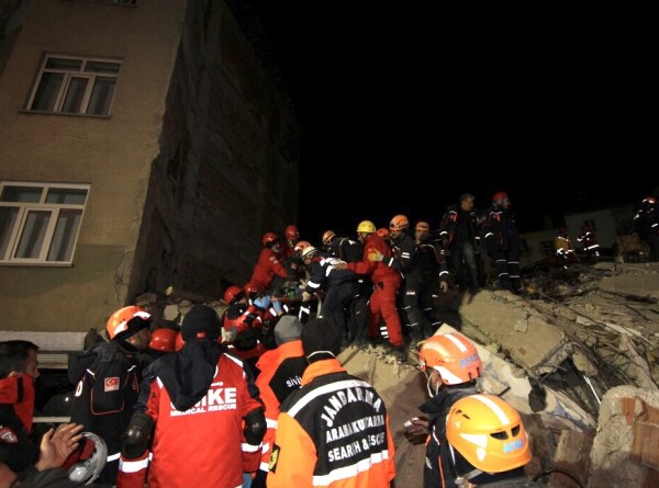 В турецкой провинции Малатья в результате землетрясения погибли три человека