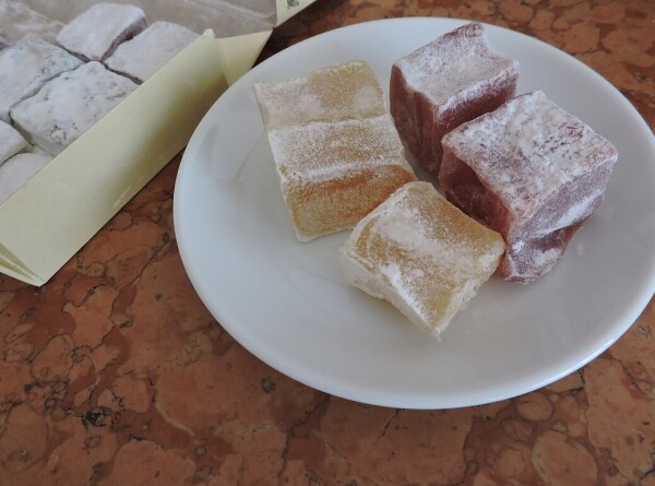 Вкусный бизнес: в Кыргызстане запустили производство турецких сладостей