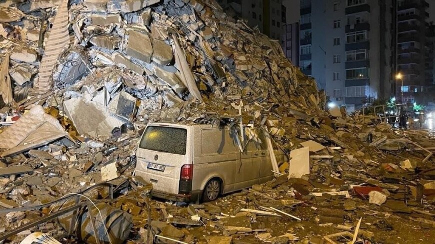 Алиев поручил отправить в пострадавшую от землетрясения Турцию отряд спасателей