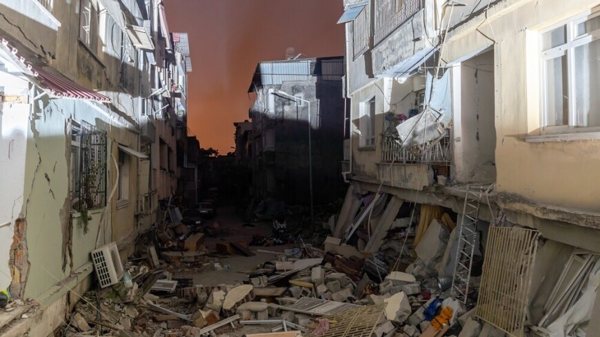 Новые землетрясения в Турции: два десятка раненых находятся в тяжелом состоянии