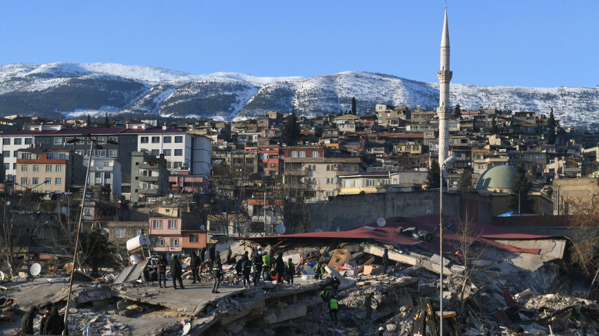 Число погибших при землетрясении в Турции выросло до 18 342