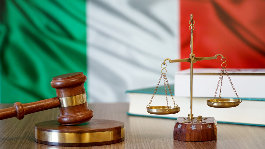 Итальянец засудил променявшую семью на торты и соцсети жену