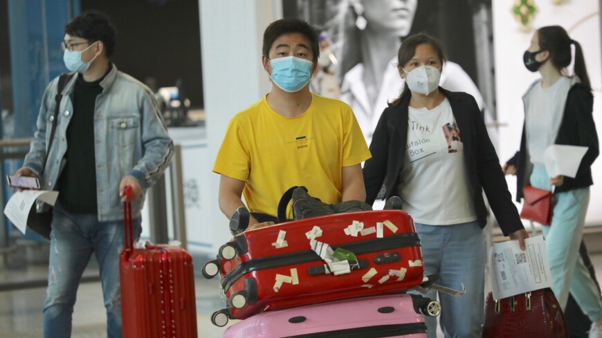 Обязательное ношение масок отменят в Гонконге с марта