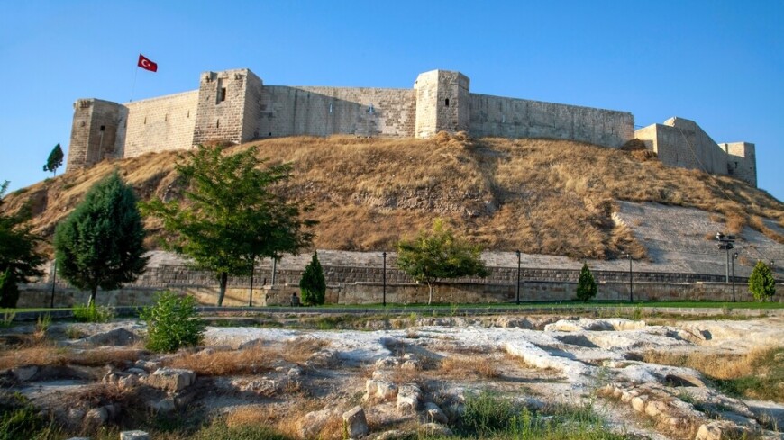 СМИ: Древний замок в турецком Газиантепе разрушен землетрясением