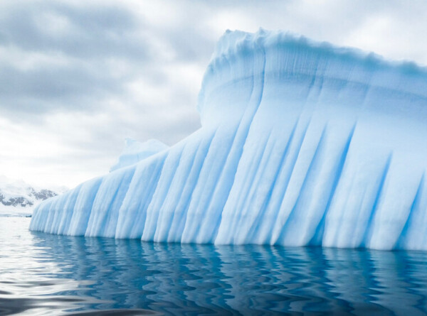 Отколовшийся от Антарктиды айсберг будет таять несколько лет