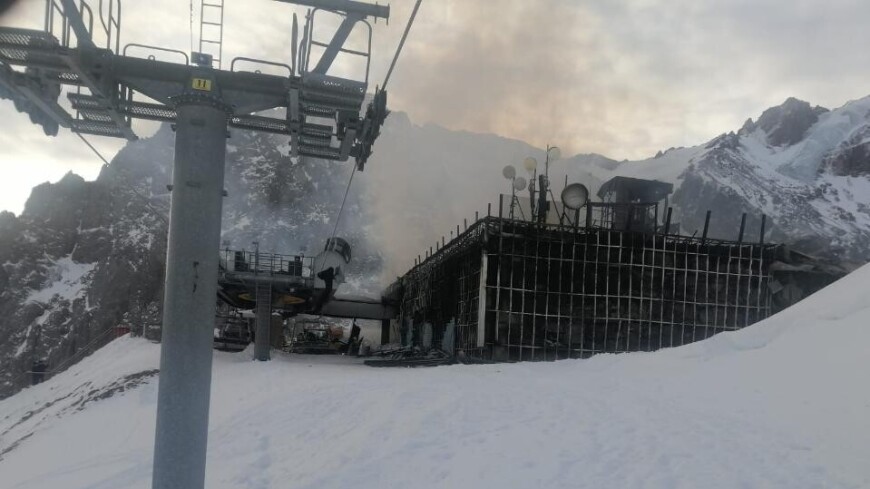 Пожар в ресторане на горнолыжном курорте «Шымбулак» потушили снегогенераторами