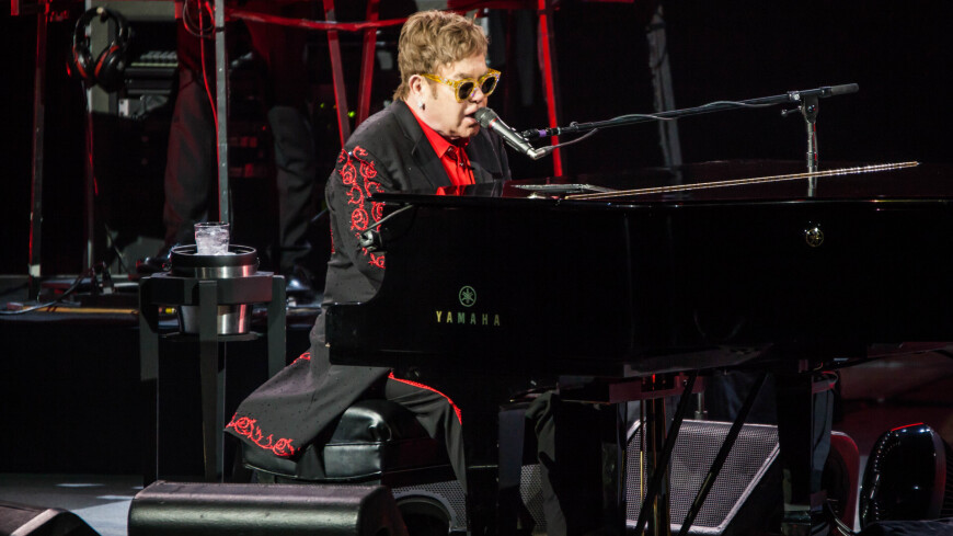 Элтон Джон выступил 14 декабря 2017 г. в Москве в рамках своего турне Wonderful Crazy Night