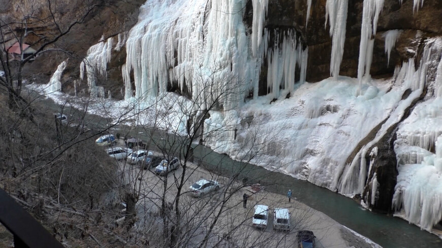 Замерзшие водопады Кабардино Балкария