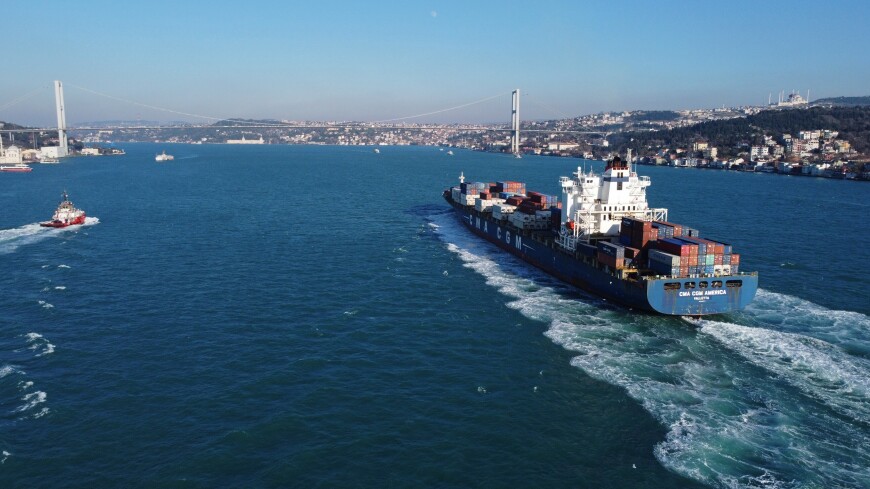Движение судов через пролив Босфор восстановлено в одну сторону