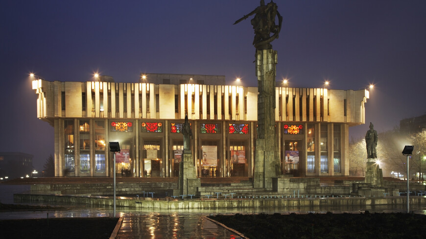 Уличное освещение в Бишкеке будут отключать из-за нагрузки на электрооборудование в холода