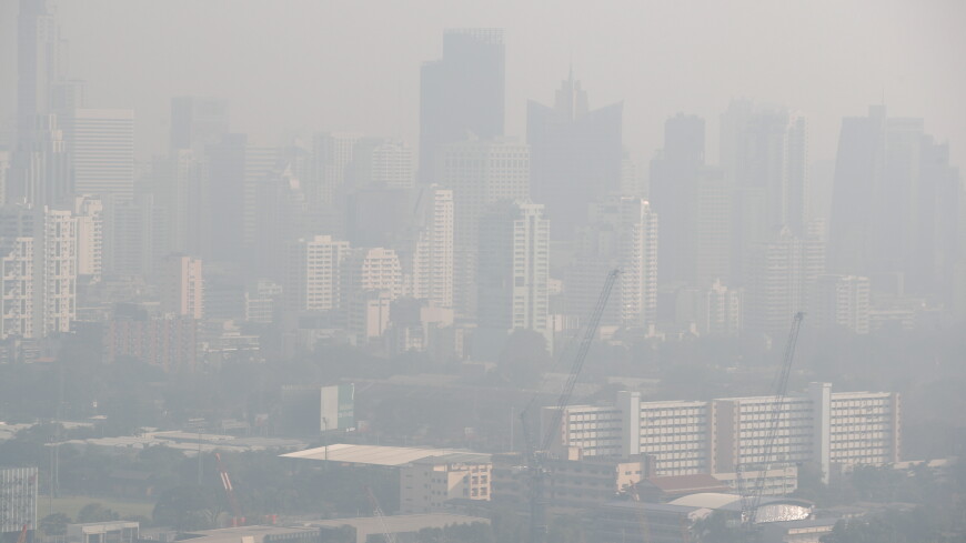 Жителям Бангкока рекомендовали работать удаленно из-за смога