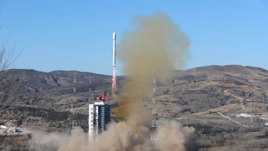Китай вывел на орбиту спутники для мониторинга ресурсов и охраны природы