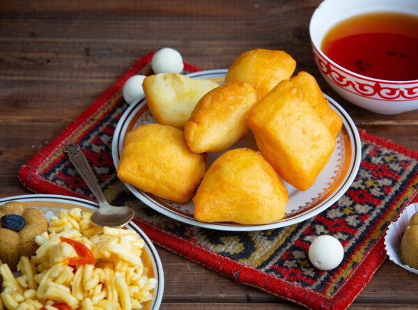 Древние блюда тюркских народов приготовили на этнофестивале в Кыргызстане
