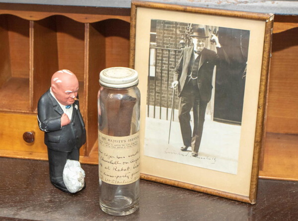 Окурок сигары Уинстона Черчилля продадут на аукционе в Англии