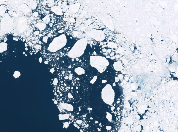 Изменения структуры льдов в Арктике признали необратимым