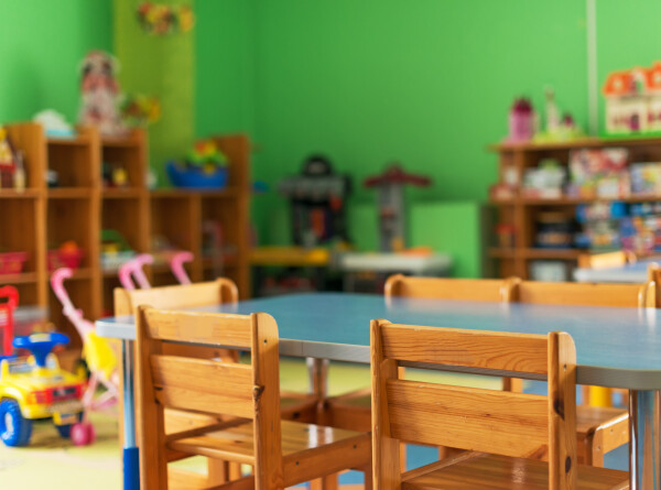 Обеспечить каждого ребенка местом в детском саду намерены в Астраханской области